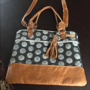 Better Life Bag Finley 15” - Crossbody + Tassel